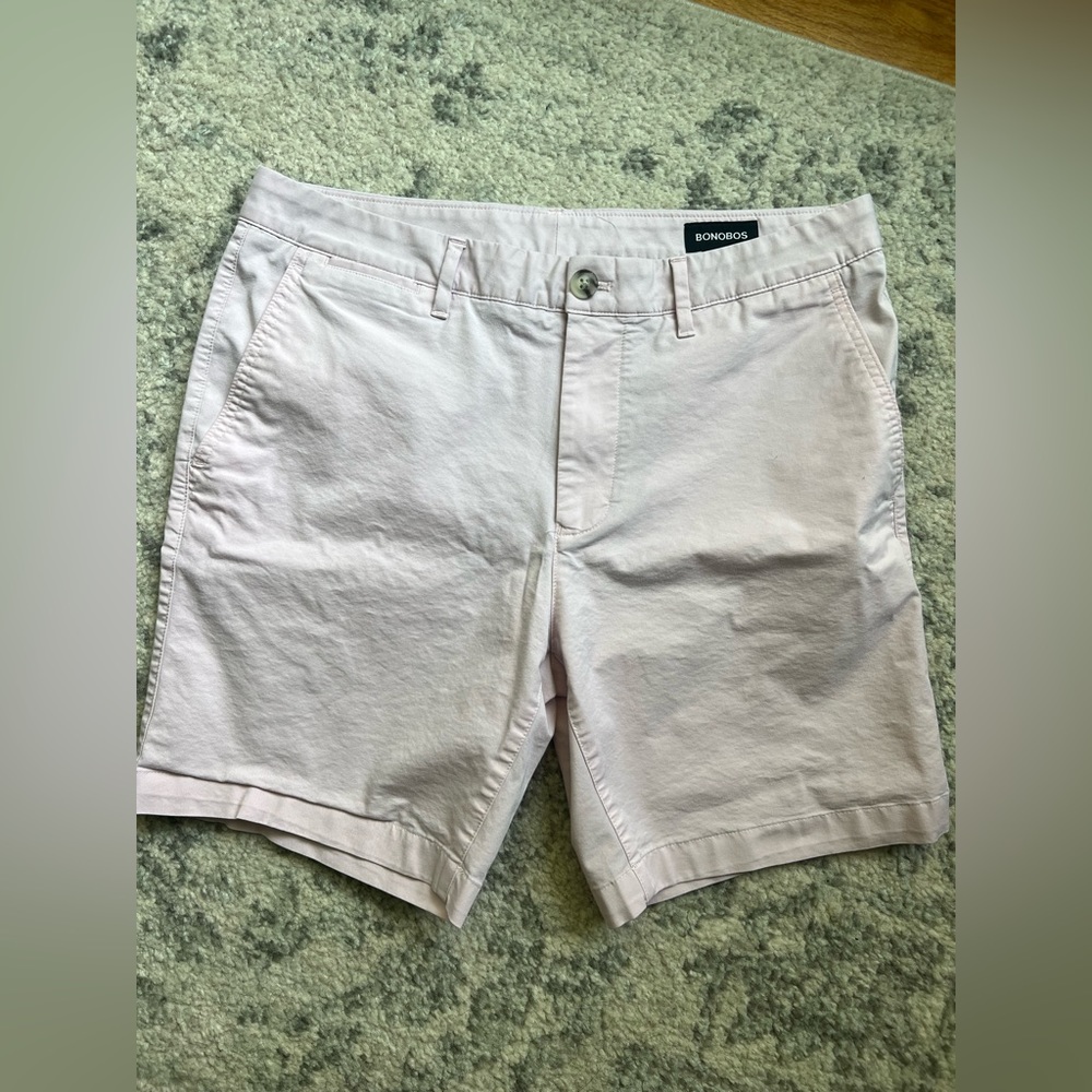 Mens size 32 Bonobos golf shorts, light pink